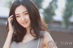 <b>命理点评：女星王丽坤当三能上位么？</b>